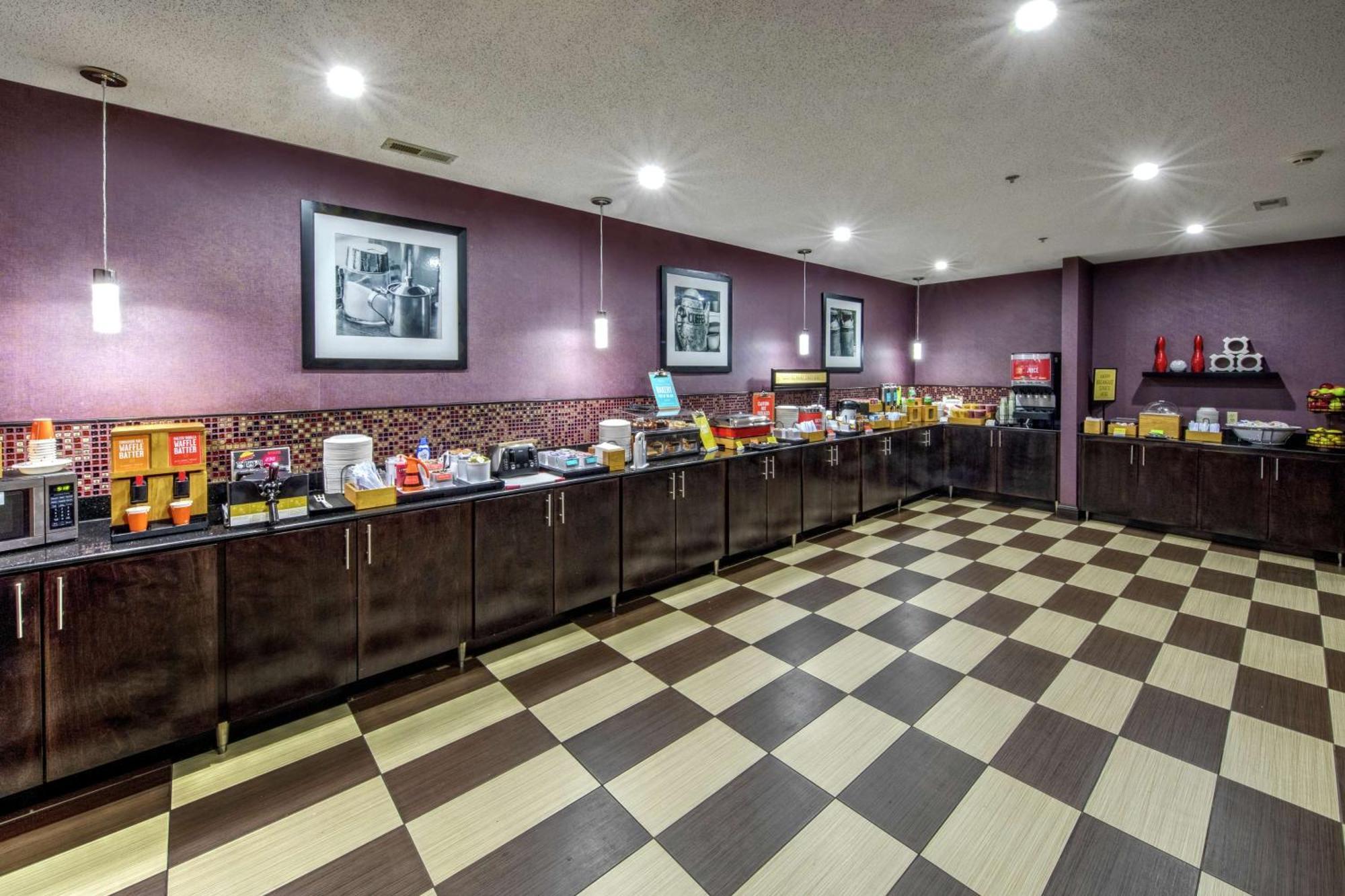 Hampton Inn Tullahoma מראה חיצוני תמונה