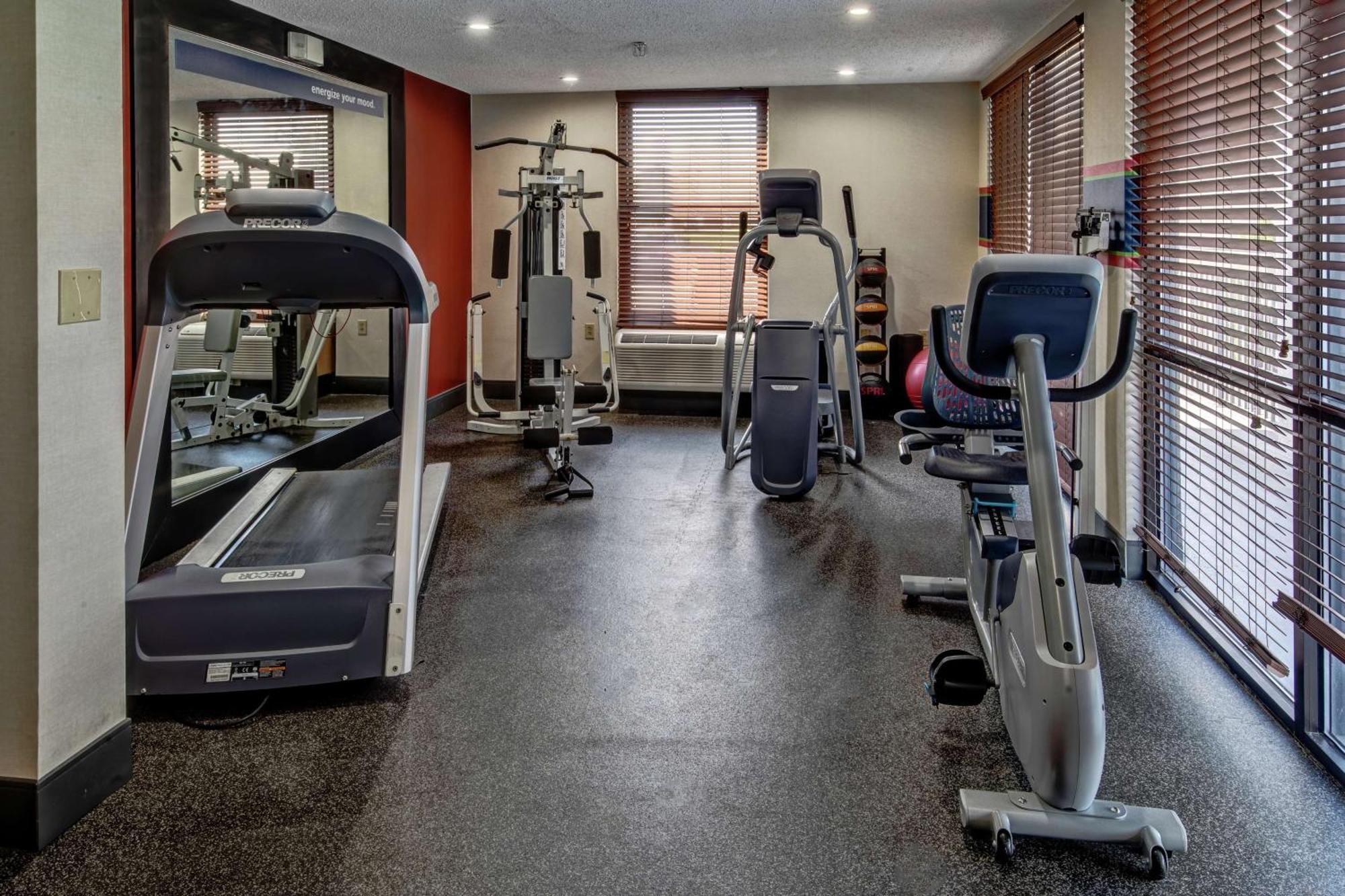 Hampton Inn Tullahoma מראה חיצוני תמונה